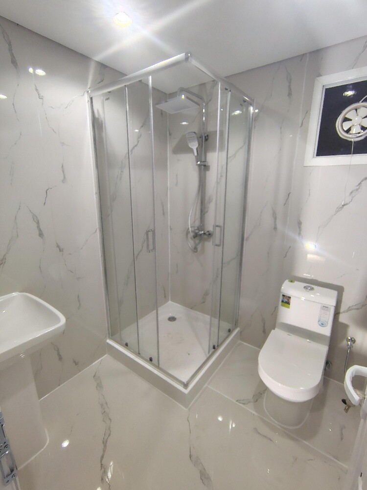 cabin luxury toilet - 3
