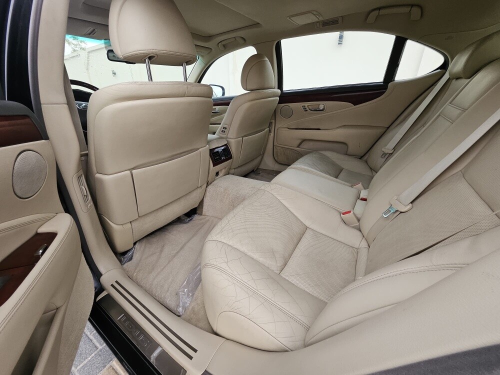2012 Lexus LS 460L - 12