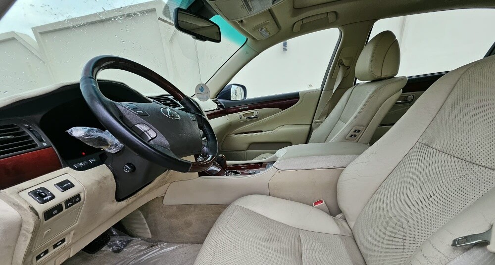 2012 Lexus LS 460L - 10