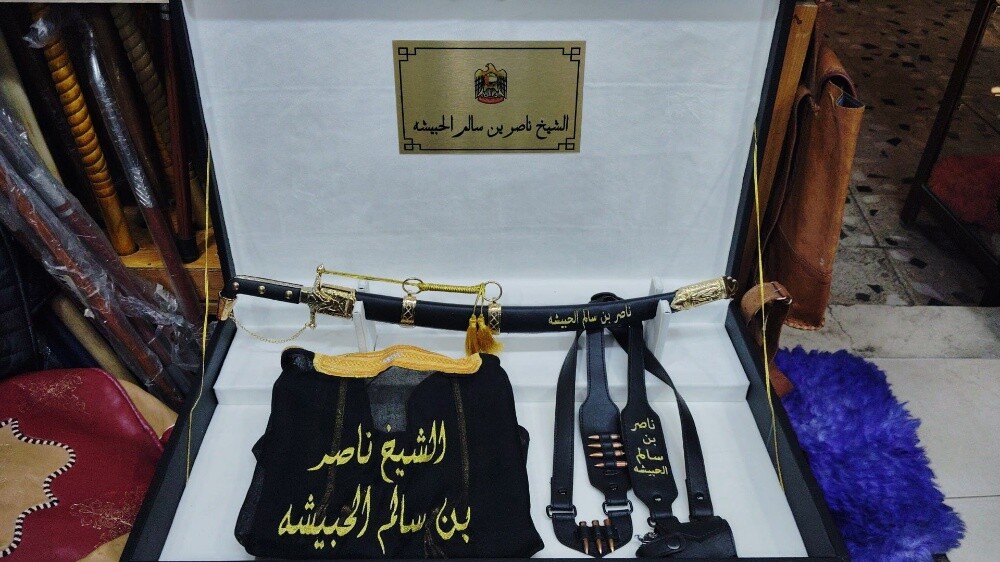 Swords and daggers in all sizes - 12