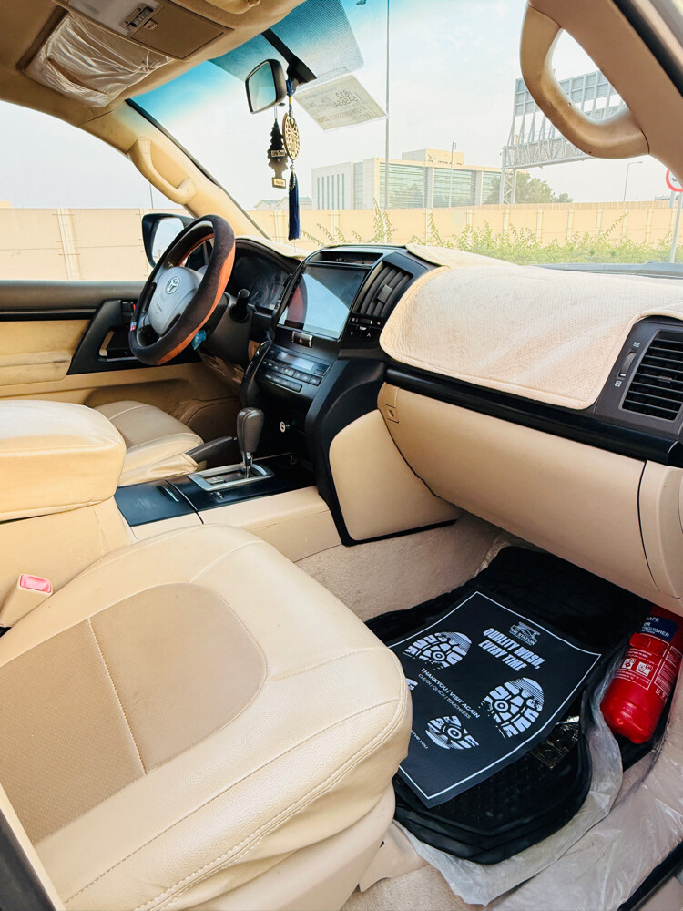 Urgent Sale Land Cruiser 2015 - 8