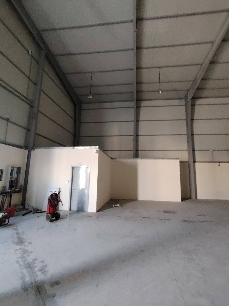 Food Store 2000SQM,Office,12Roms - 9
