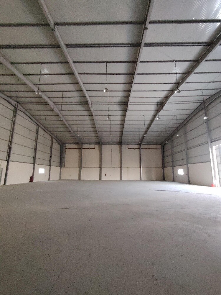 Food Store 2000SQM,Office,12Roms - 2