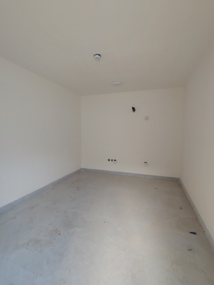 Food Store 2000SQM,Office,12Roms - 11