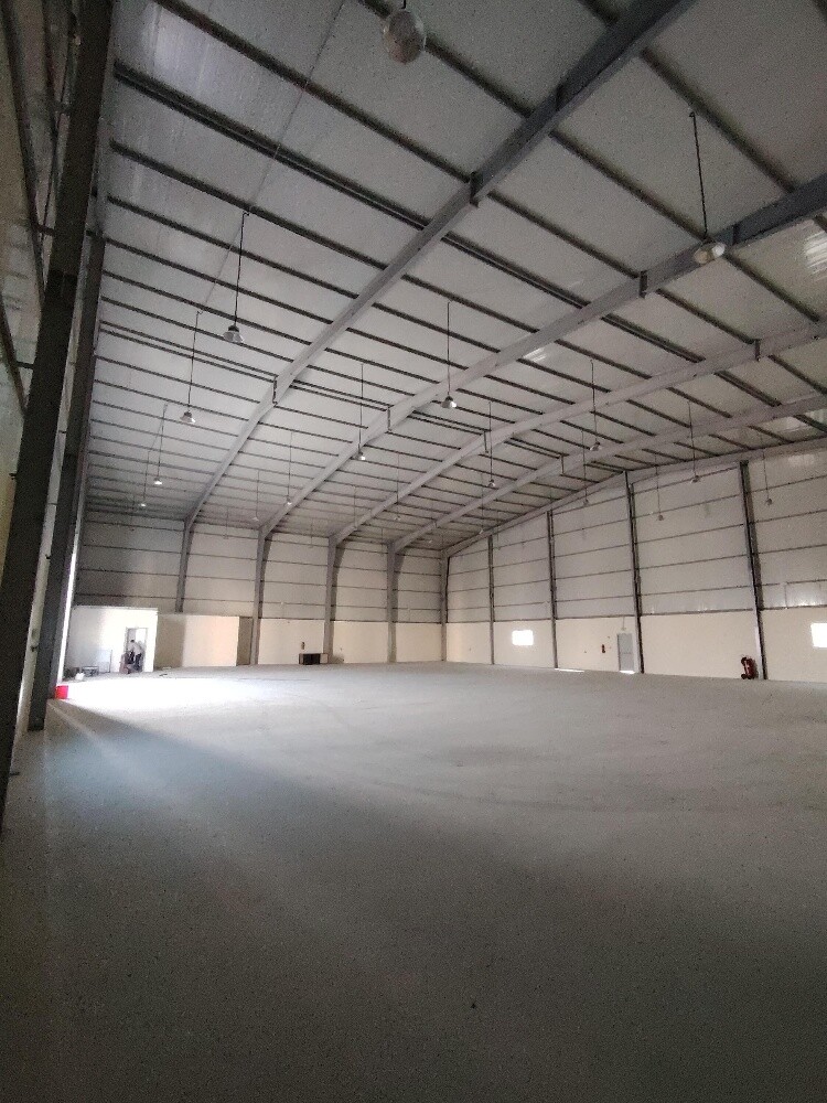 Food Store 2000SQM,Office,12Roms - 1