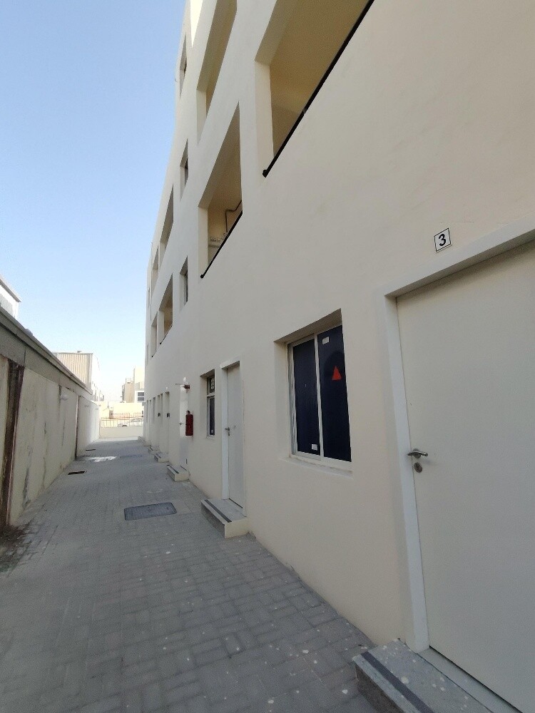Food Store 2000SQM,Office,12Roms - 10