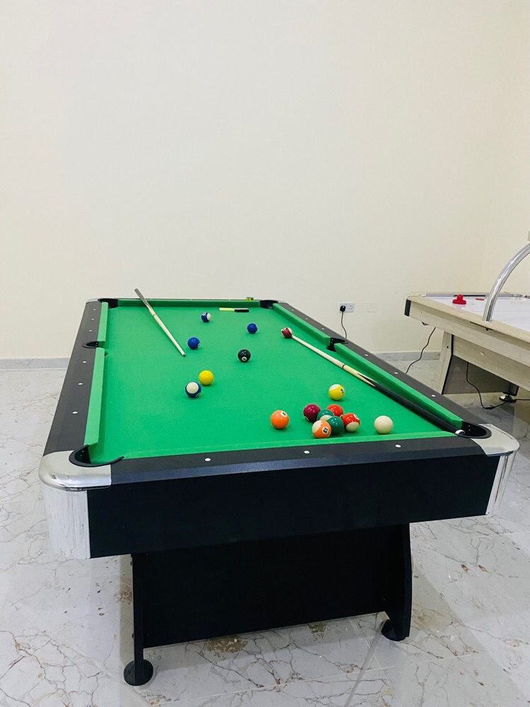 Billiard table 9 feet  - 1
