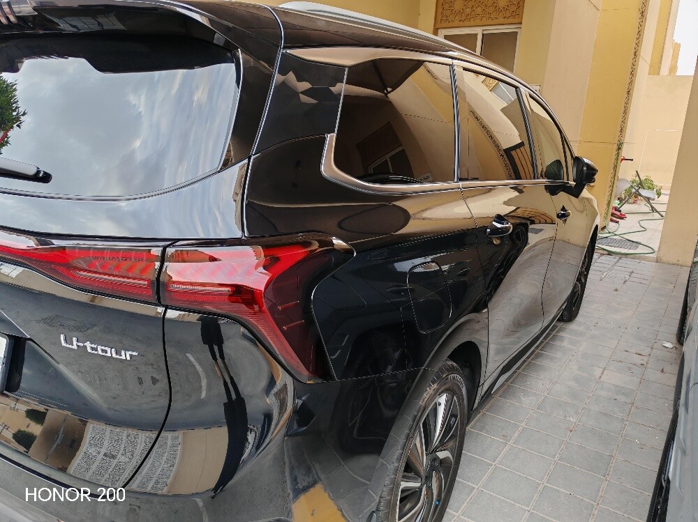 Dongfeng Forthing Utour M4 - 1