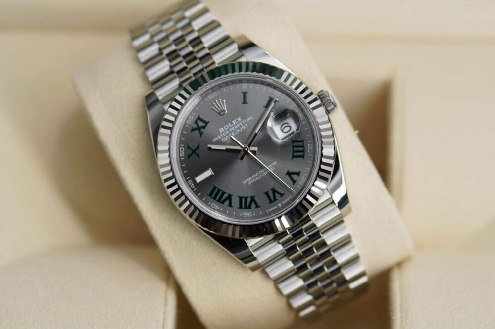 Rolex watches are available  - 9