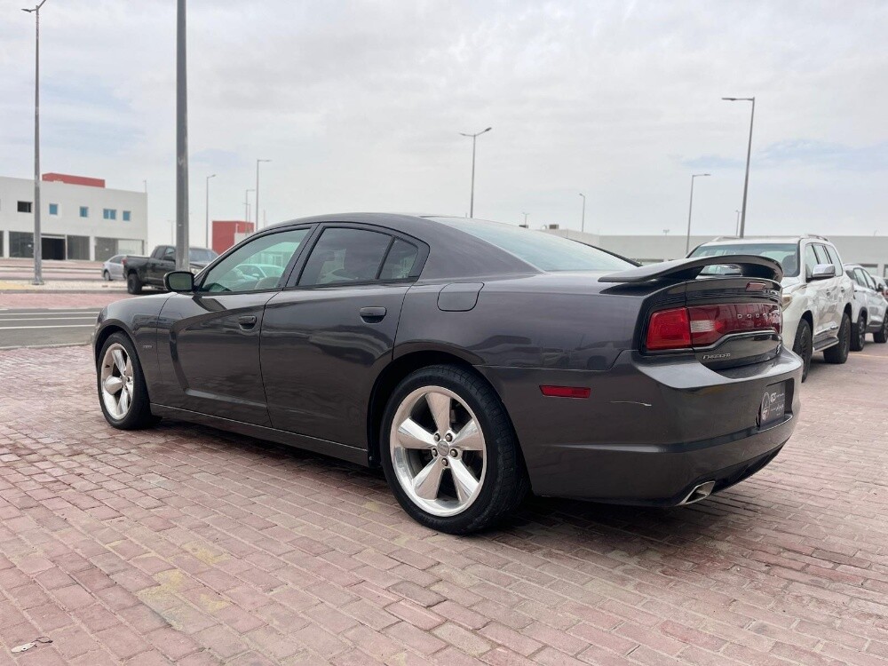 dodge charger RT 2014 — photo 7 for sale in Qatar