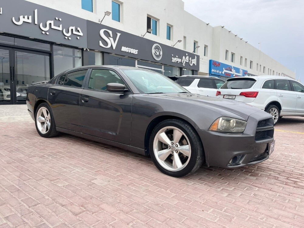 dodge charger RT 2014 — photo 3 for sale in Qatar