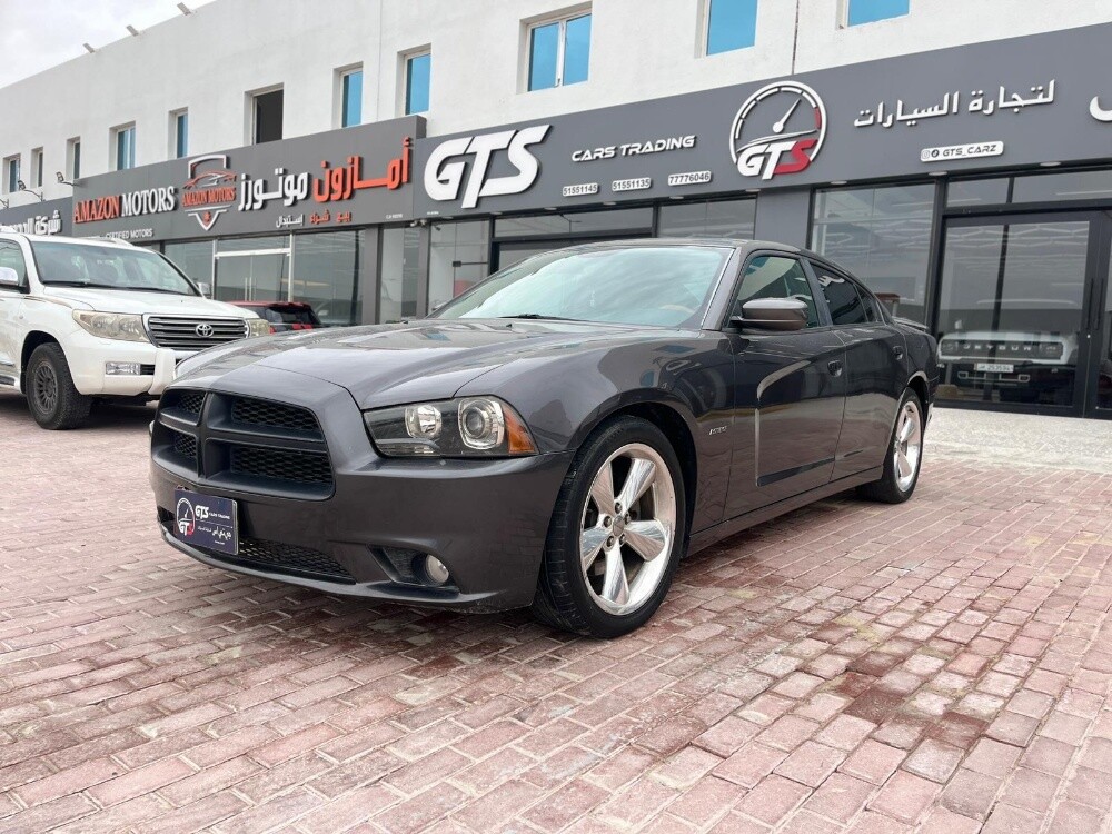 dodge charger RT 2014 — photo 1 for sale in Qatar