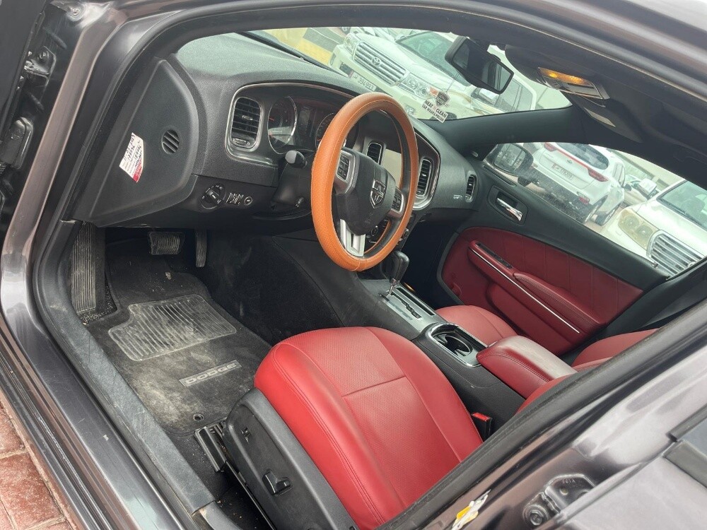 dodge charger RT 2014 — photo 10 for sale in Qatar