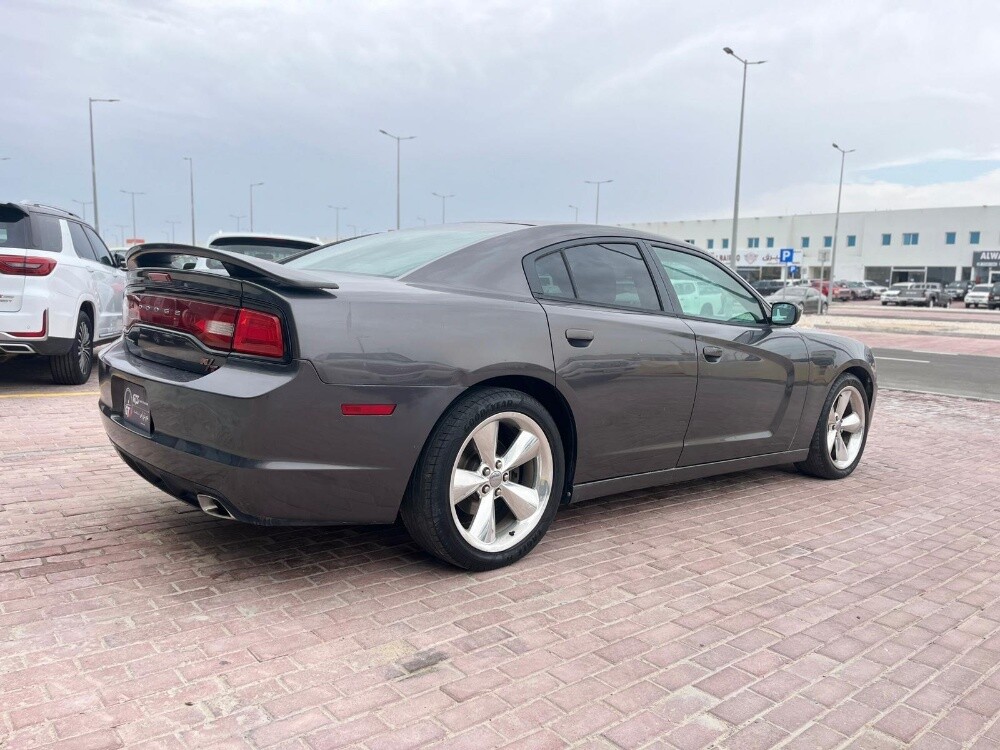 dodge charger RT 2014 — photo 6 for sale in Qatar