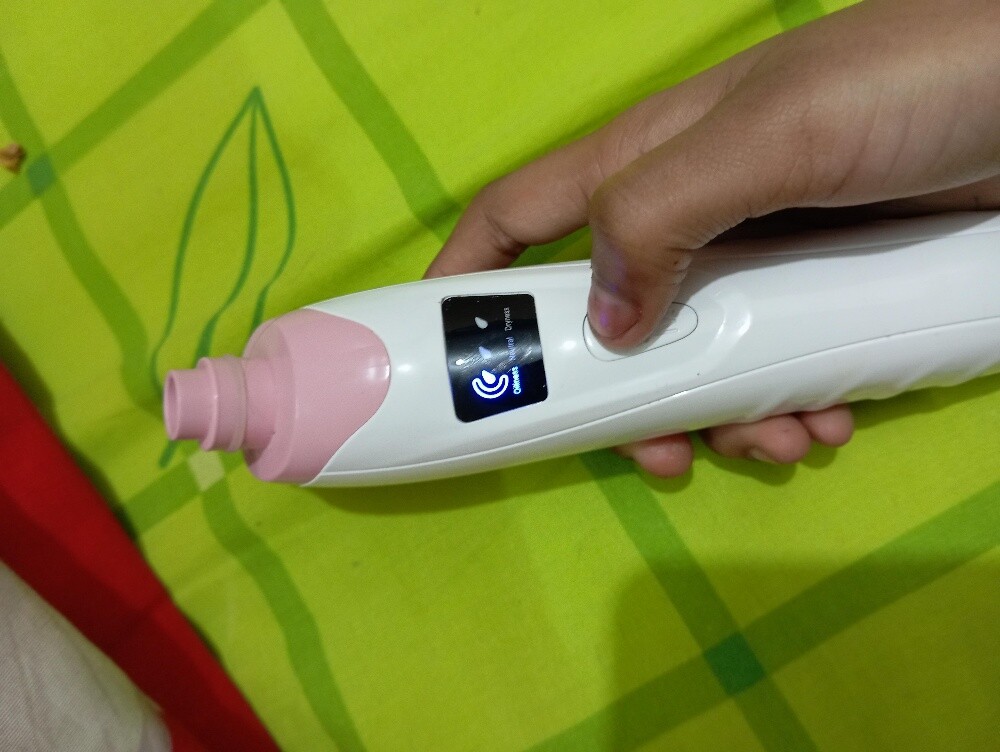 Electric Blackhead / Pore Remover - 2