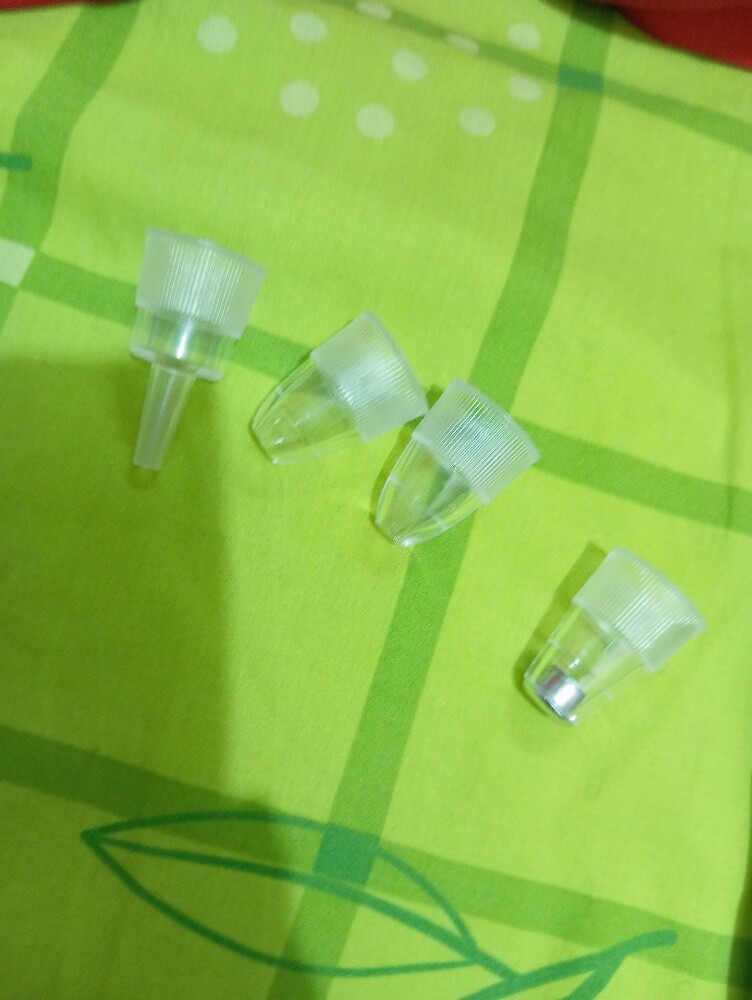 Electric Blackhead / Pore Remover - 3