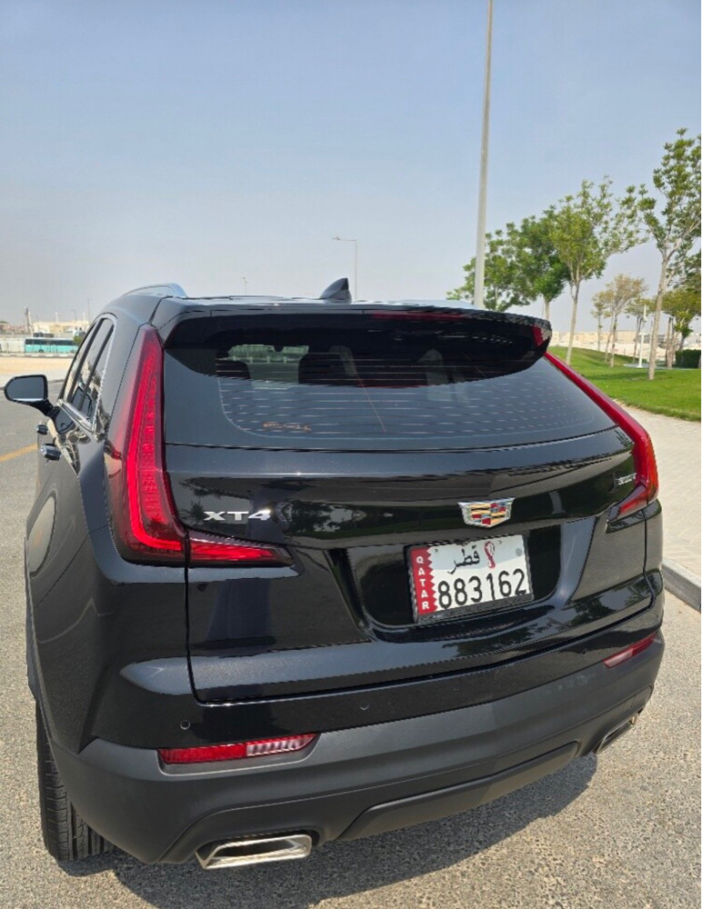 cadillac 2022 XT4 — photo 3 for sale in Qatar