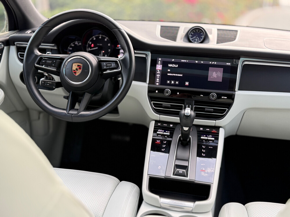 porche Macan 2023 — photo 15 for sale in Qatar
