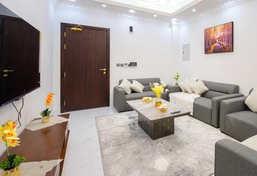 Luxurious 2bhk available@ al waab - 11