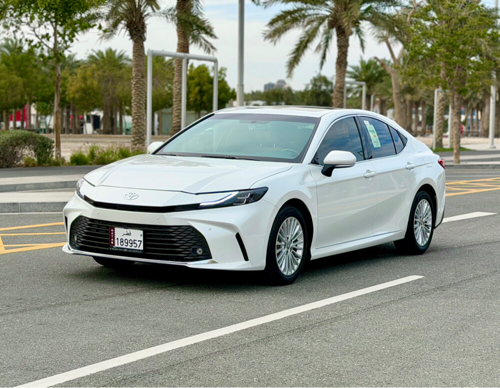 Toyota Camry GLE 2025 — photo 5 for sale in Qatar