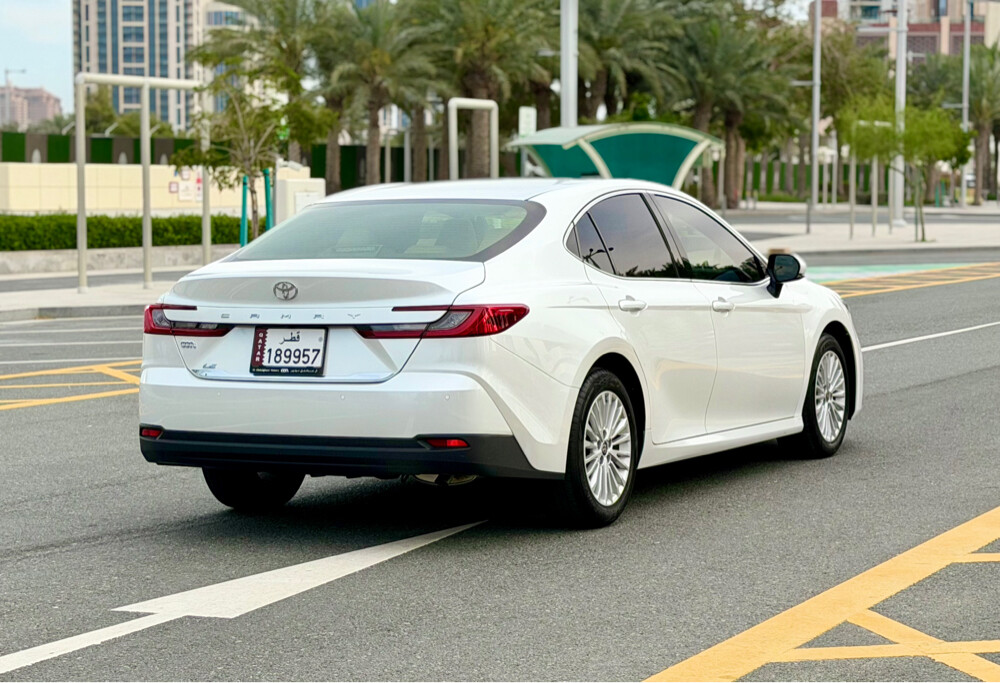 Toyota Camry GLE 2025 — photo 2 for sale in Qatar