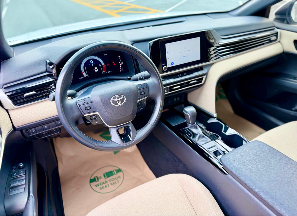 Toyota Camry GLE 2025 — photo 8 for sale in Qatar