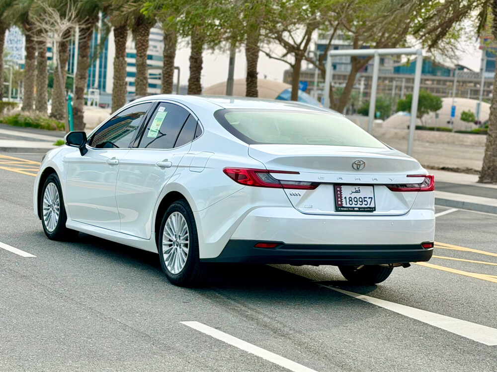 Toyota Camry GLE 2025 — photo 6 for sale in Qatar