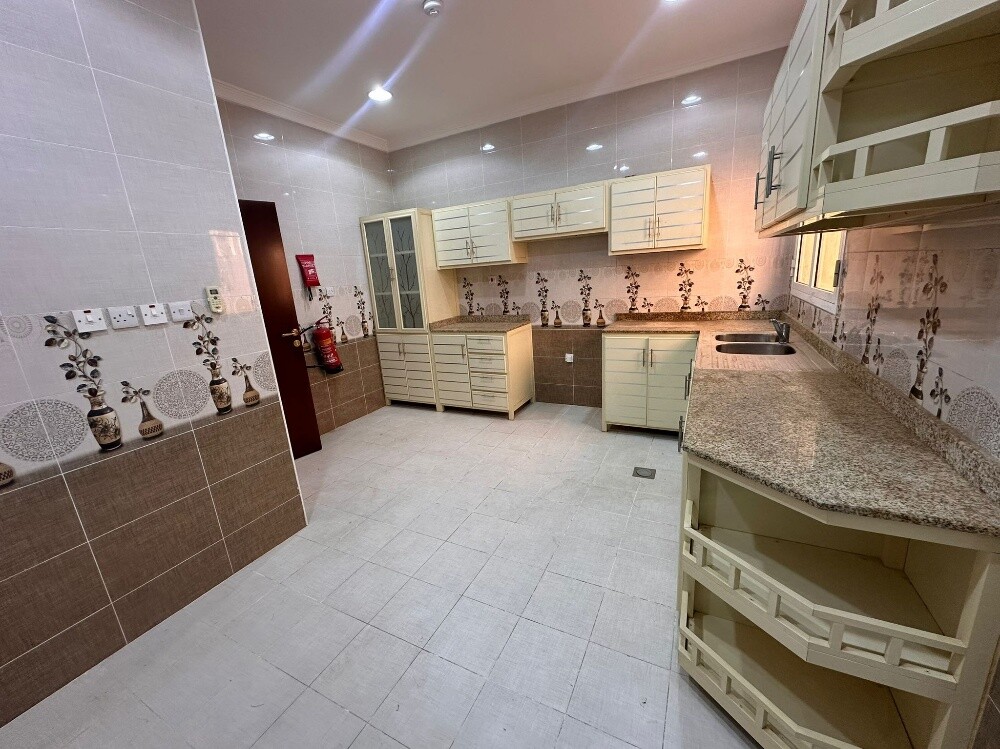 Villa 6bhk Unf / Umm Salal Ali - 7