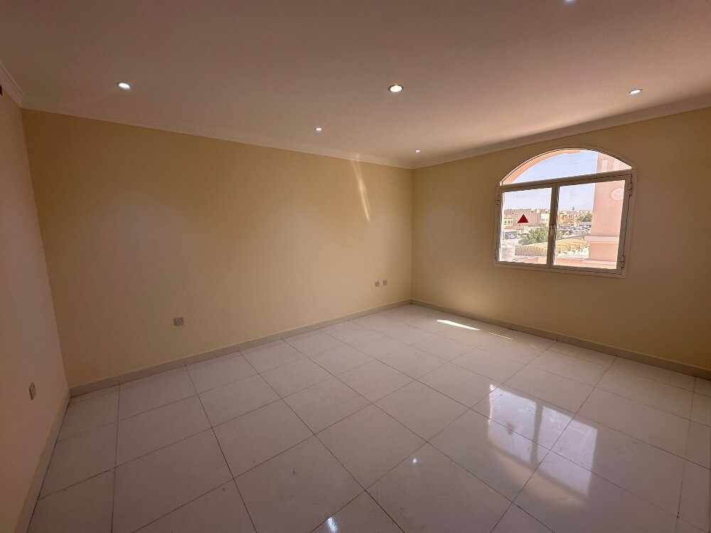 Villa 6bhk Unf / Umm Salal Ali - 4
