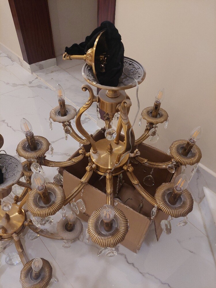 عدد ٢ ثريات معدن للبيع ١٠٠ ريال - 3