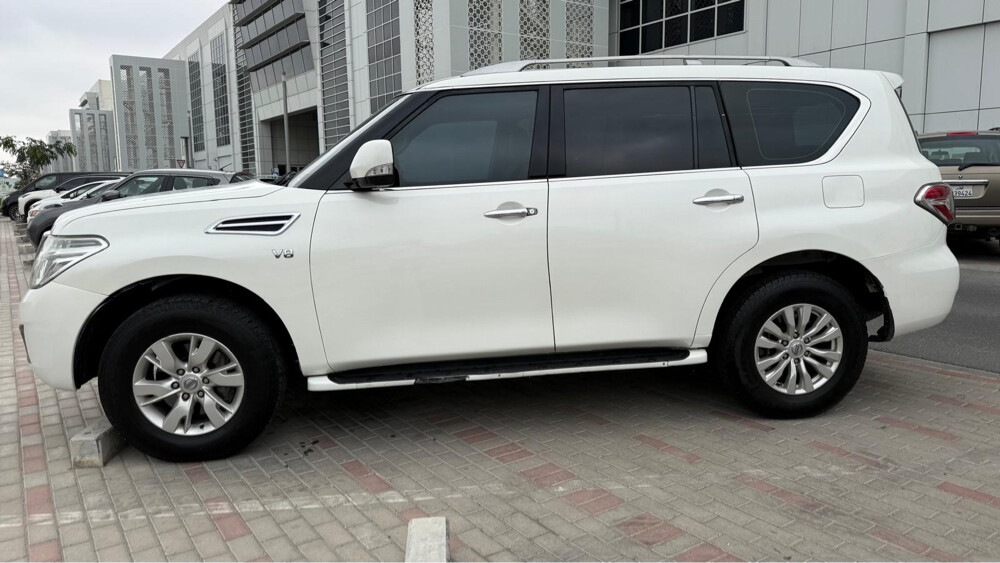 Nissan patrol 2015 model for sale - 10