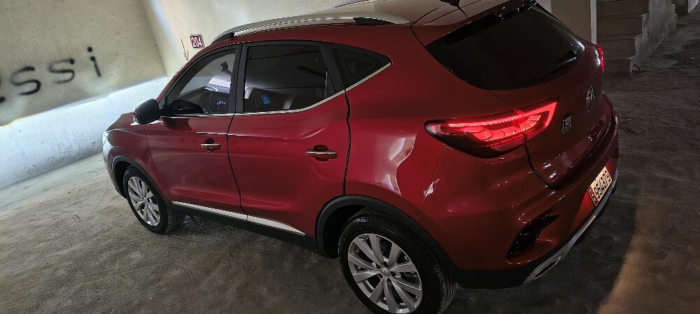 MG car ZS  2025, 16 months old, R - 4