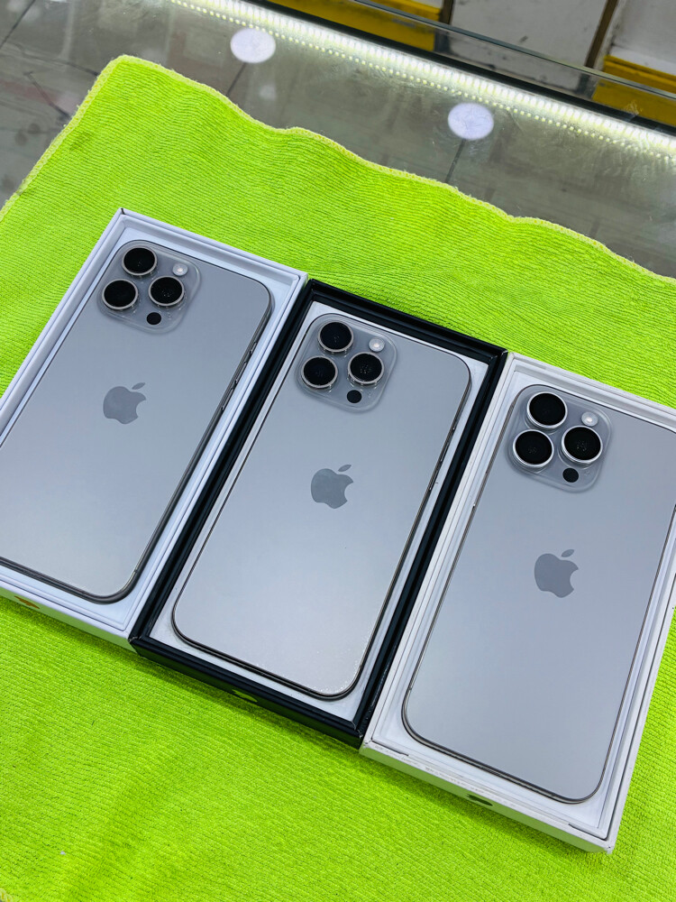 iPhone 15 Promax 256GB  - 4