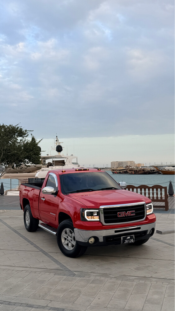 GMC Sierra - 1