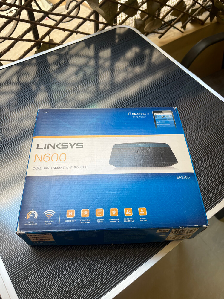 linksys N600 perfect condition - 1