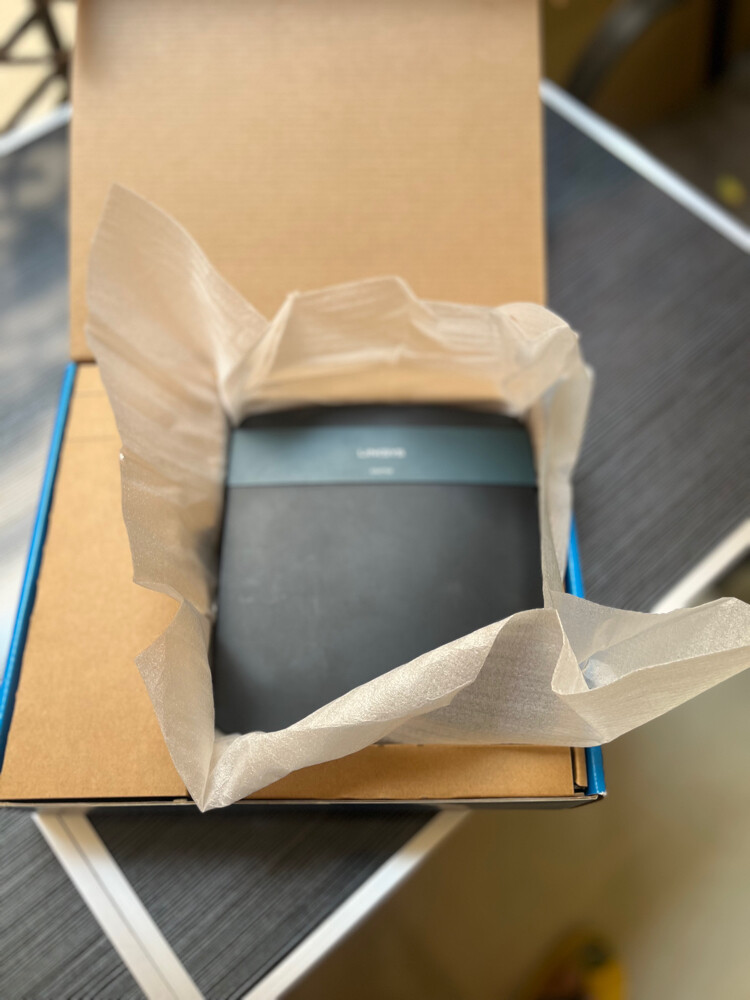 linksys N600 perfect condition - 2