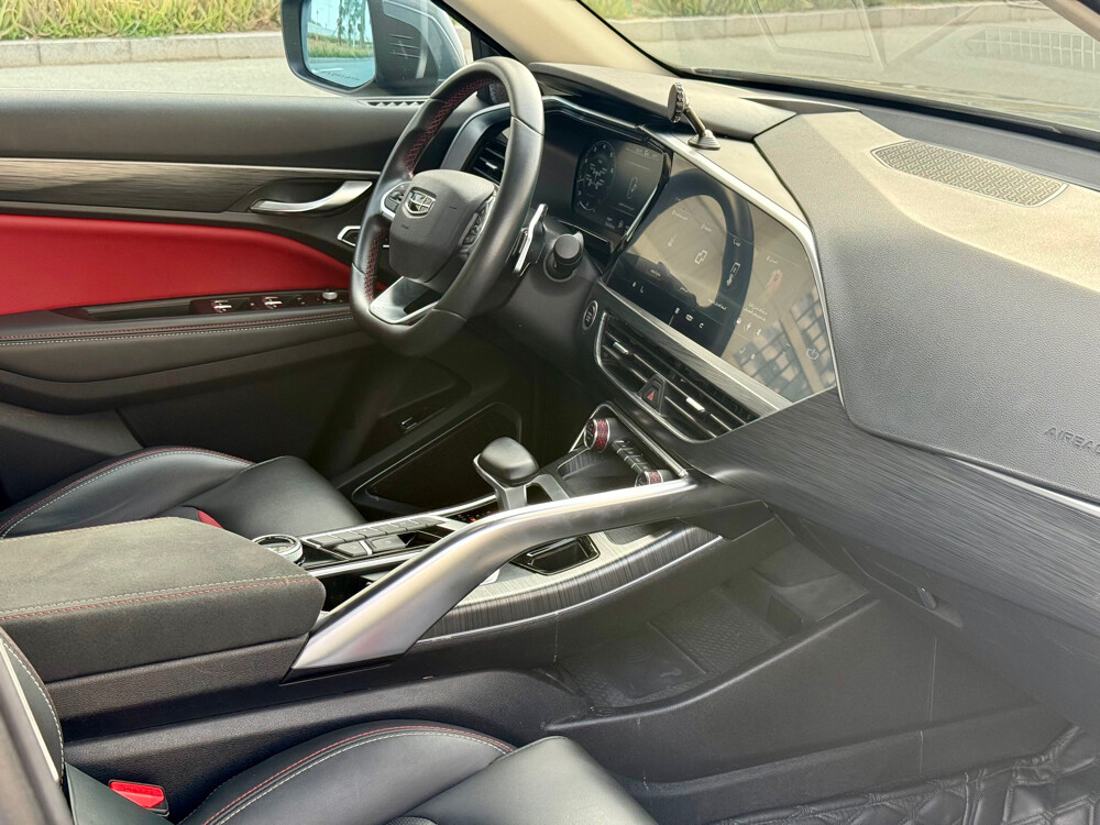 GEELY TUGELLA 2023 — photo 11 for sale in Qatar