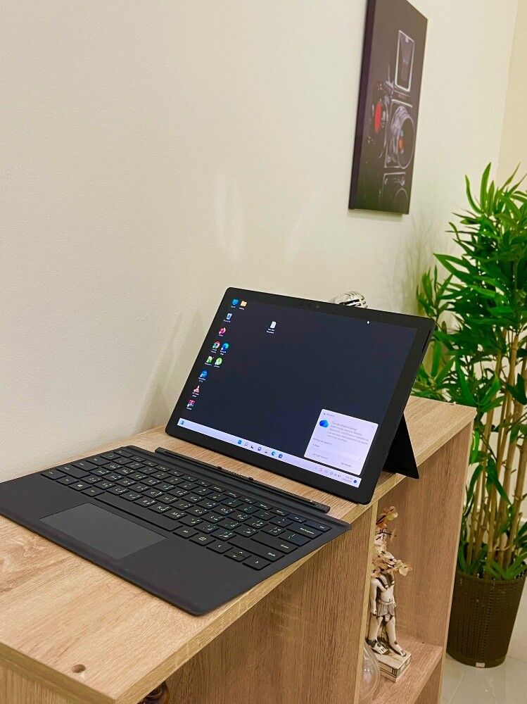 MICROSOFT SURFACE PRO 7 - 4
