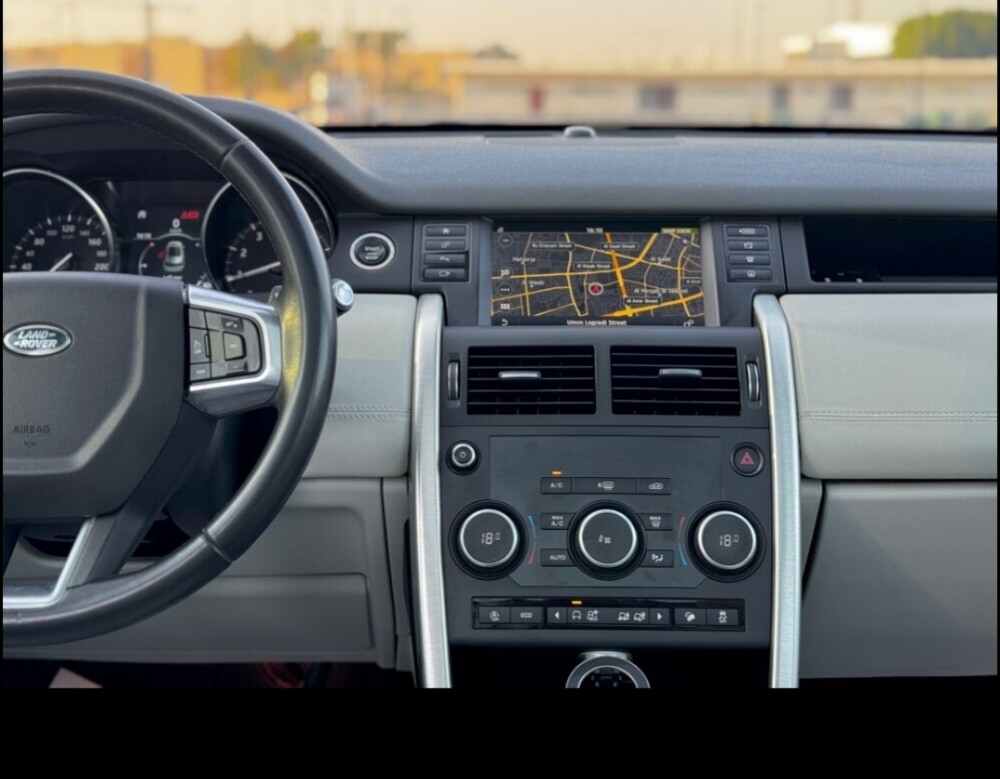 Neat and Clean Discovery Sport — photo 12 for sale in Qatar