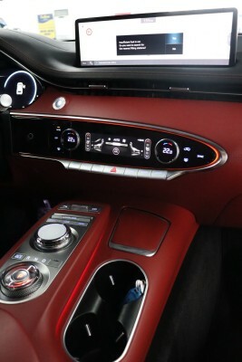 Genesis GV70 2023 - 17