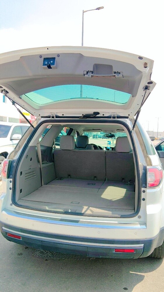 GMC Acadia 2016 — photo 10 for sale in Qatar