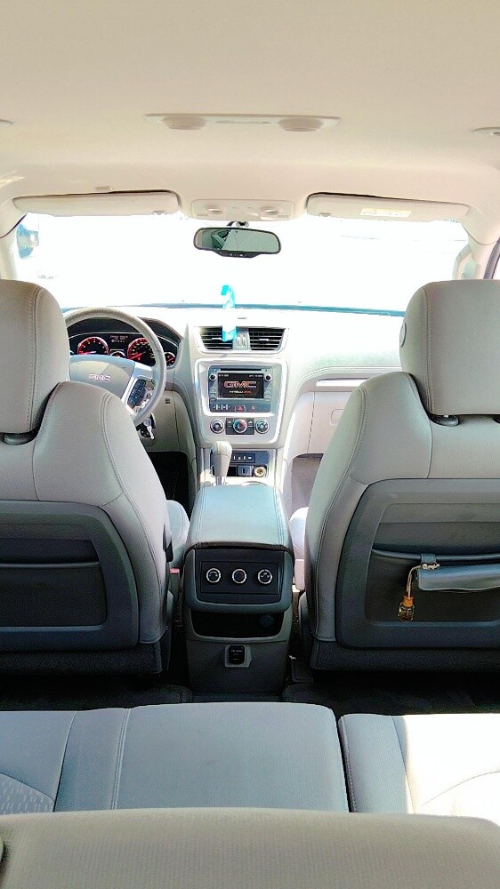 GMC Acadia 2016 — photo 11 for sale in Qatar