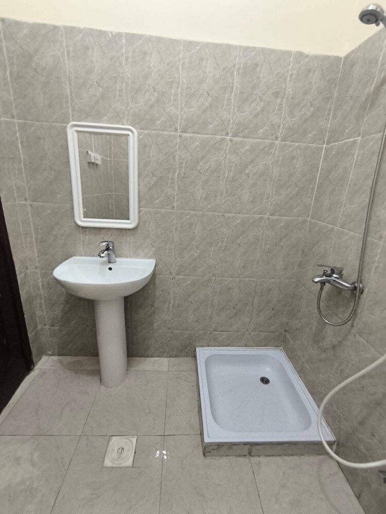 Room for rent - 6