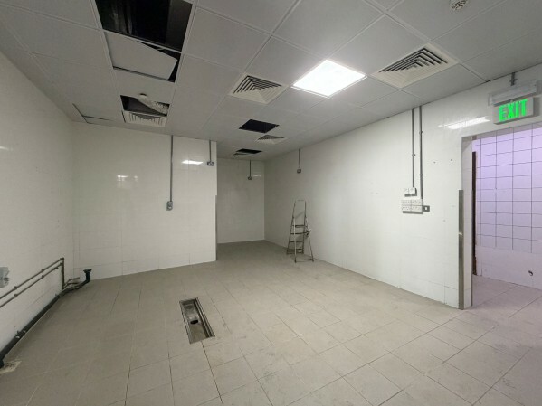 Restaurant Space for Rent 477sqm - 3