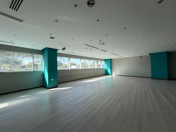 Restaurant Space for Rent 477sqm - 5