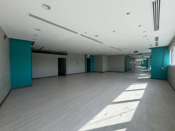 Restaurant Space for Rent 477sqm - 6