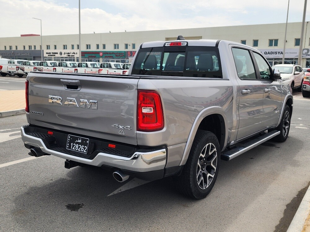 Ram Laramie 1500 - 5