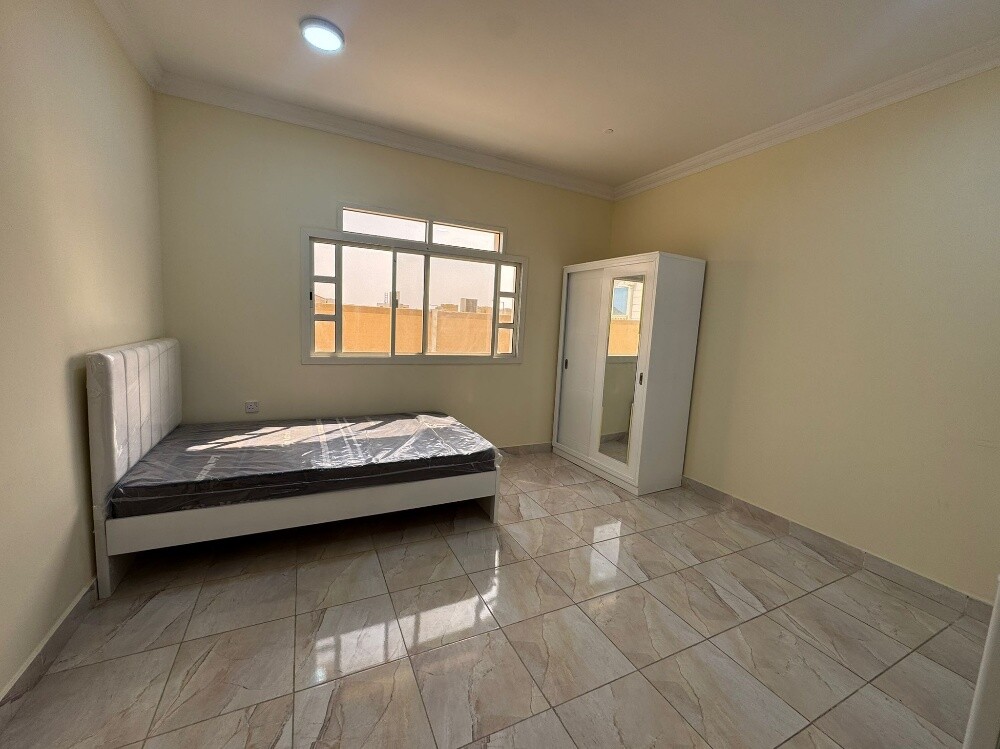 Brandnew studio @ Gharrafa - 4