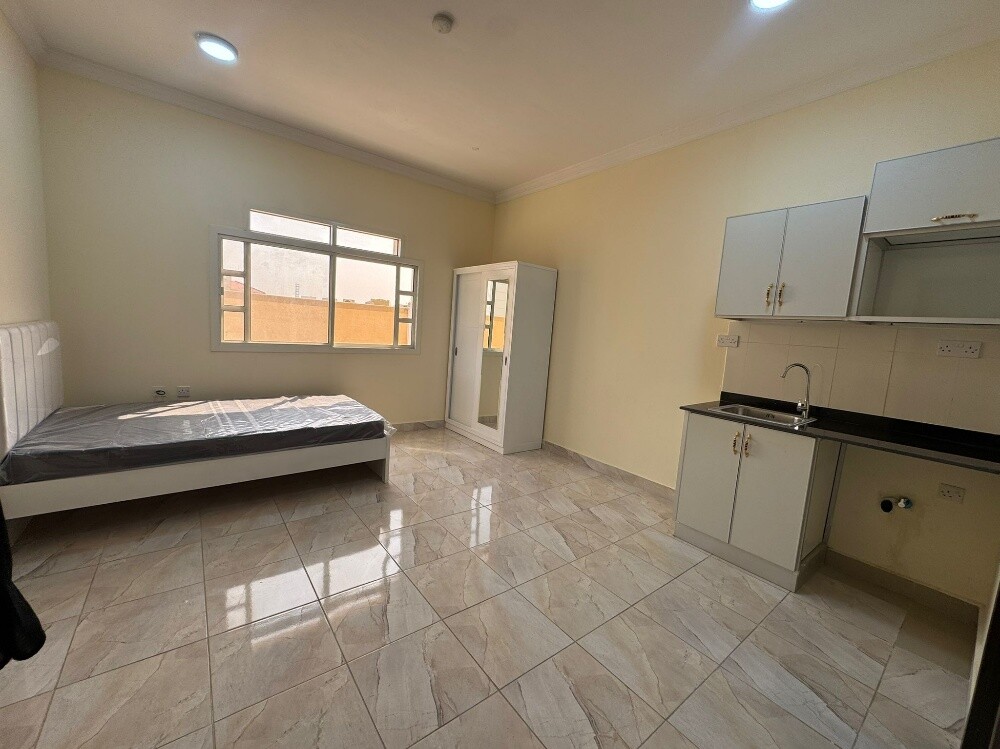 Brandnew studio @ Gharrafa - 11