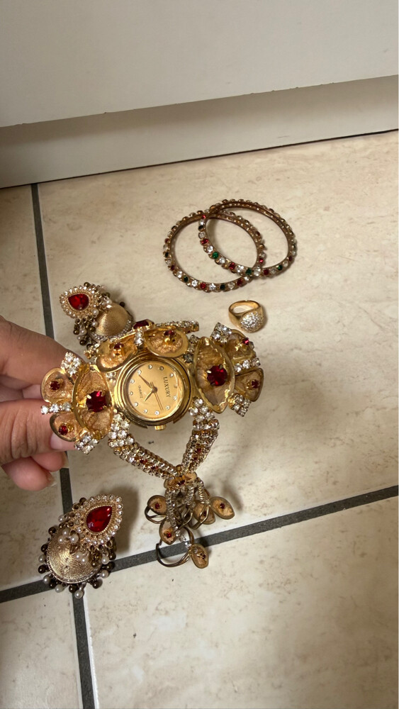 Earrings - 19